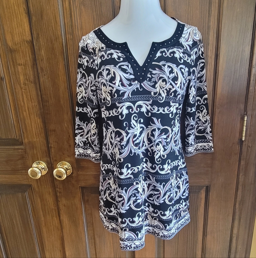 White House Black Market Black & White Scroll-Print Dress P2P 18 L 32